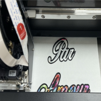 Embroidery full color printing with UV printer CCD scanning